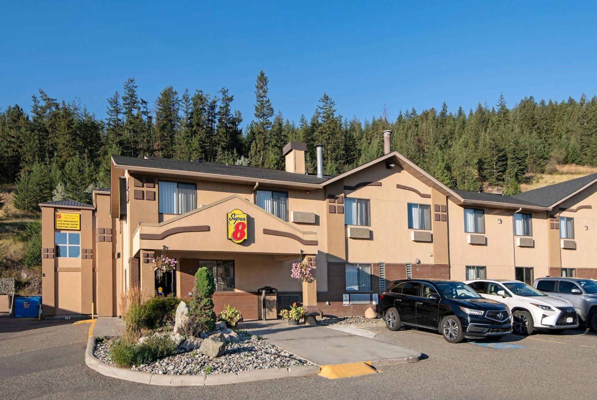 Super 8 By Wyndham Kamloops On The Hill Hotel Exterior foto