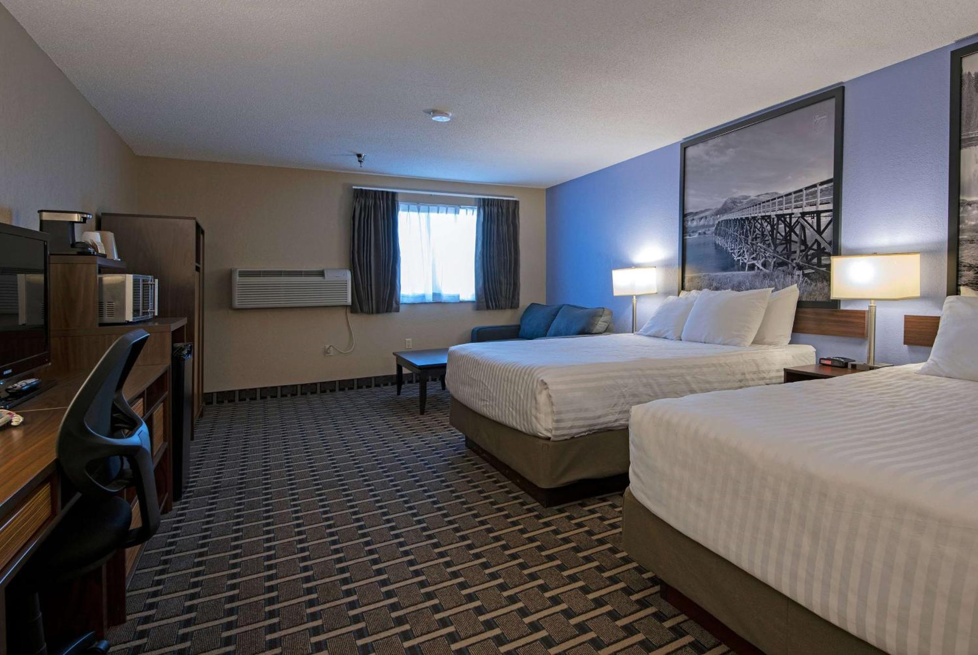 Super 8 By Wyndham Kamloops On The Hill Hotel Exterior foto